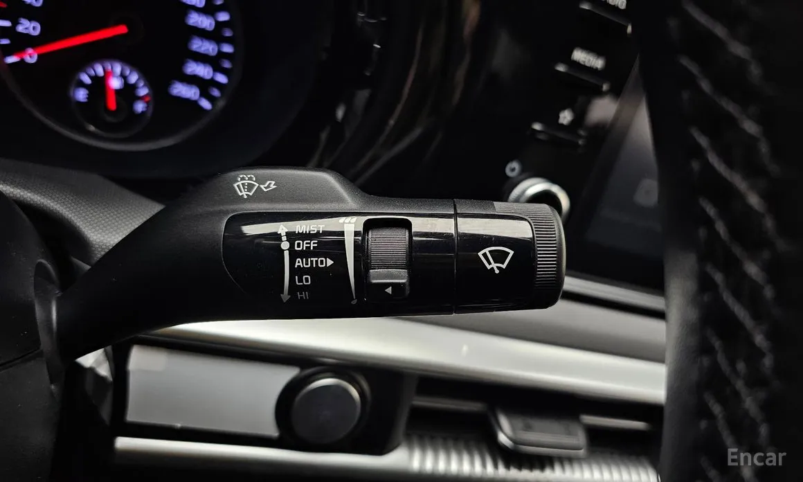 Фото 18 - Kia K5