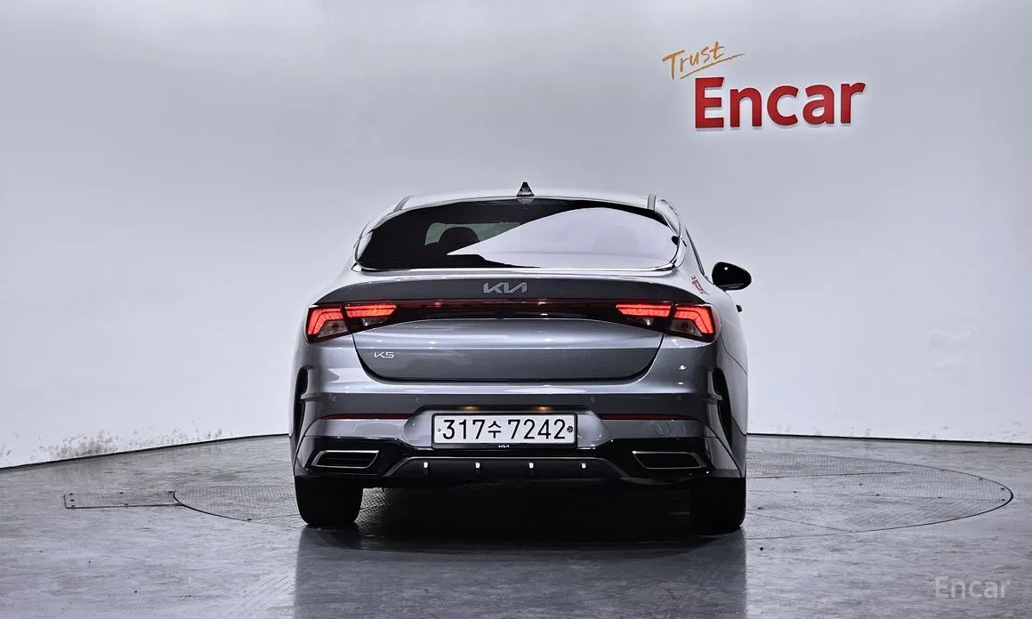 Фото 4 - Kia K5