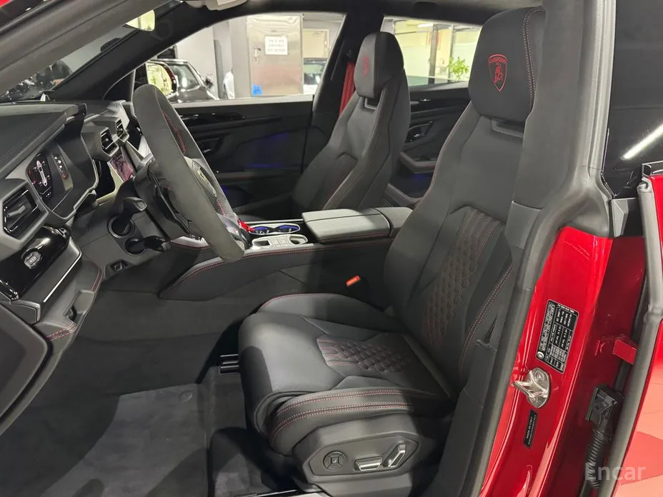 Фото 8 - Lamborghini Urus