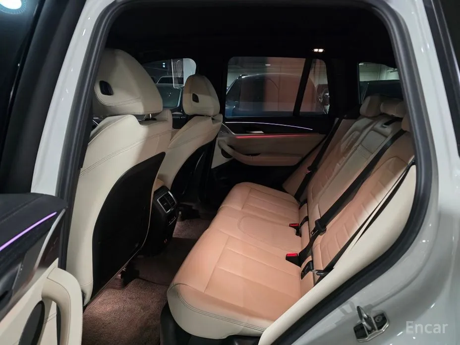 Фото 10 - BMW iX3