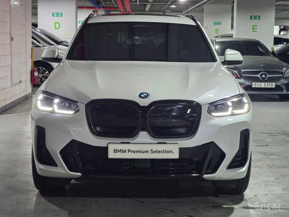 Фото 2 - BMW iX3