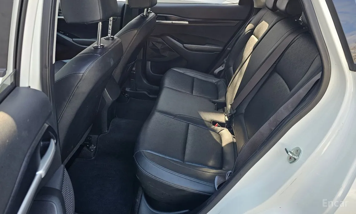 Фото 12 - Kia Seltos