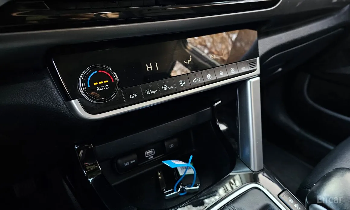 Фото 17 - Kia Seltos