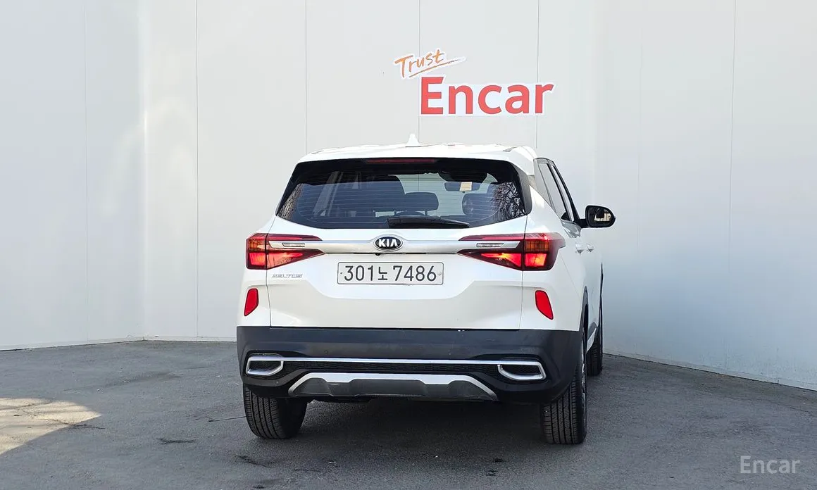 Фото 4 - Kia Seltos