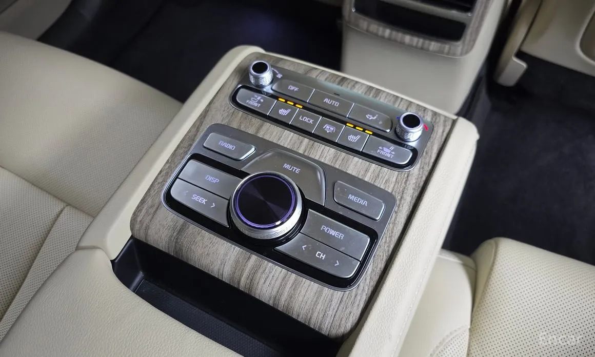 Фото 19 - Kia K9