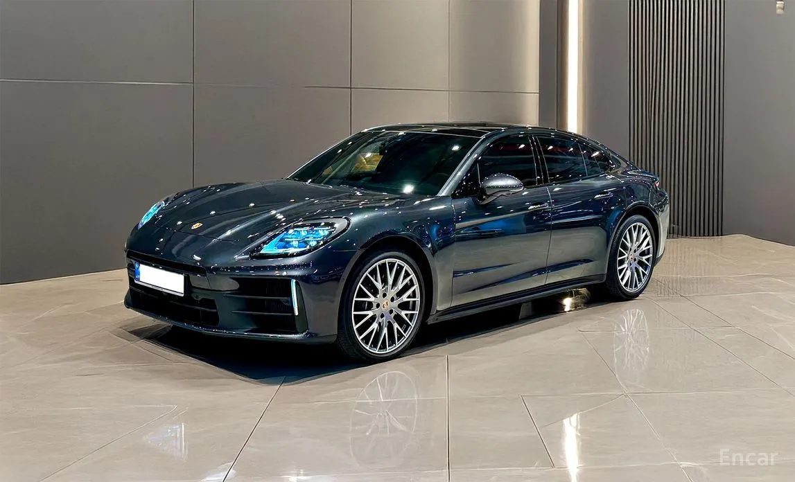 Фото 1 - Porsche Panamera