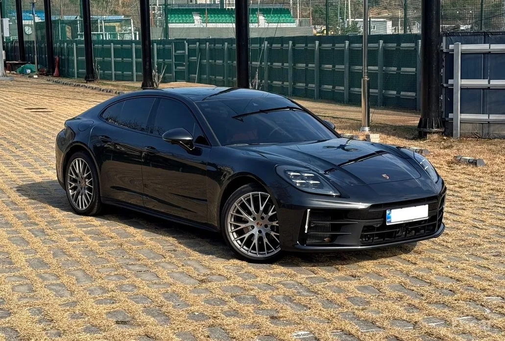 Фото 4 - Porsche Panamera