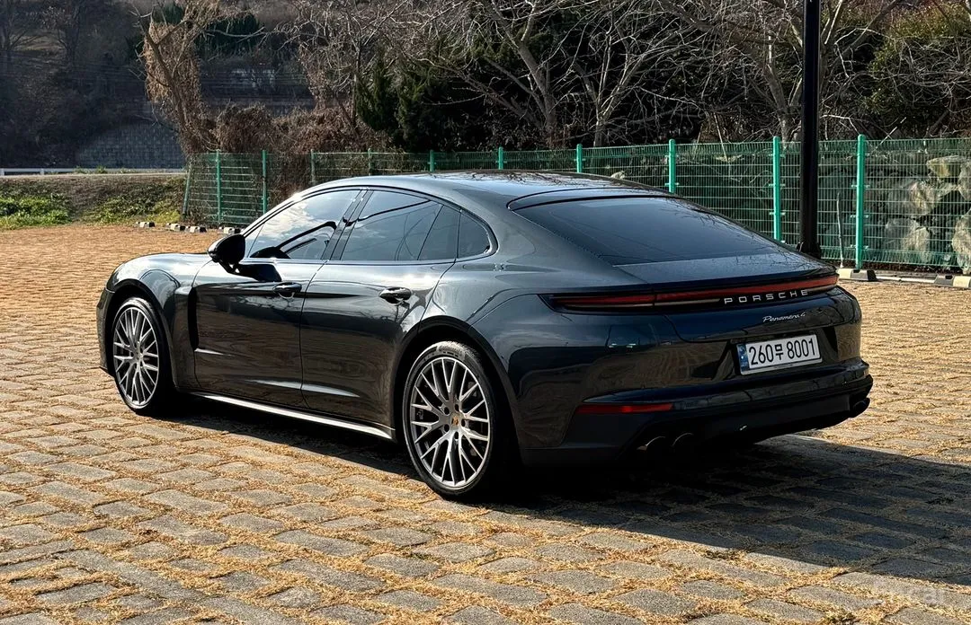 Фото 6 - Porsche Panamera