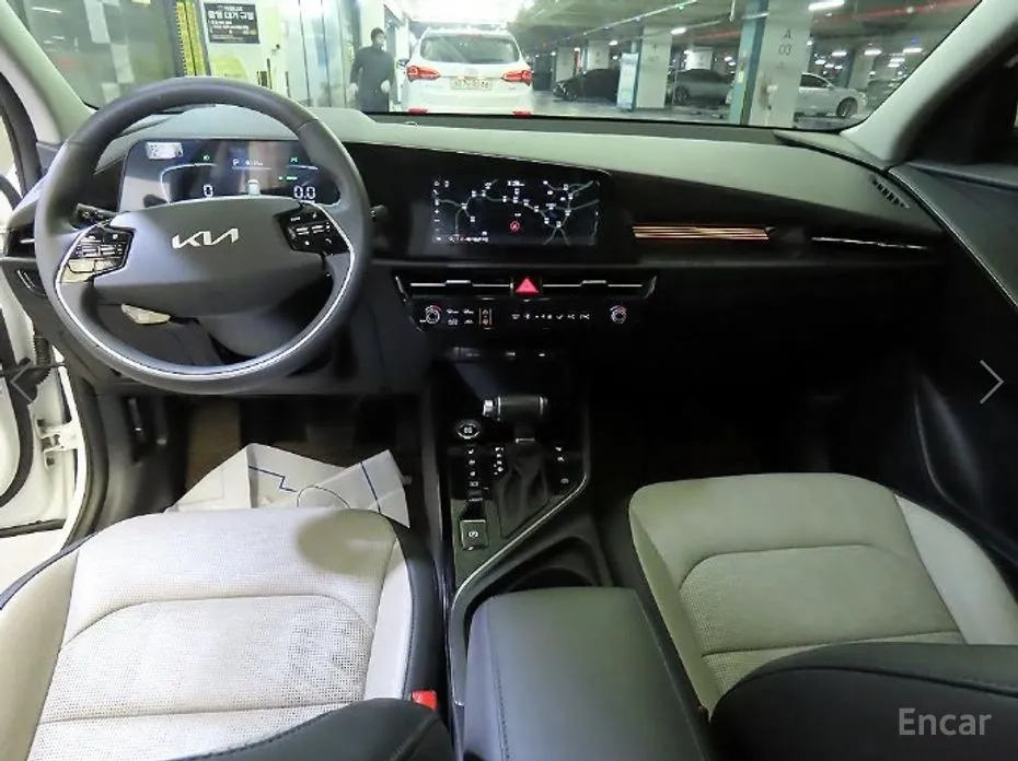 Photo 10 - Kia Niro