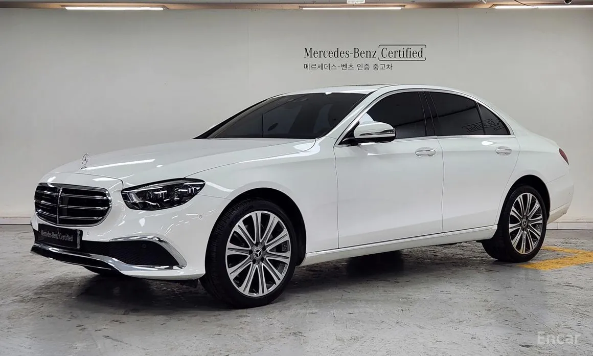 Фото 1 - Mercedes-Benz E-Class