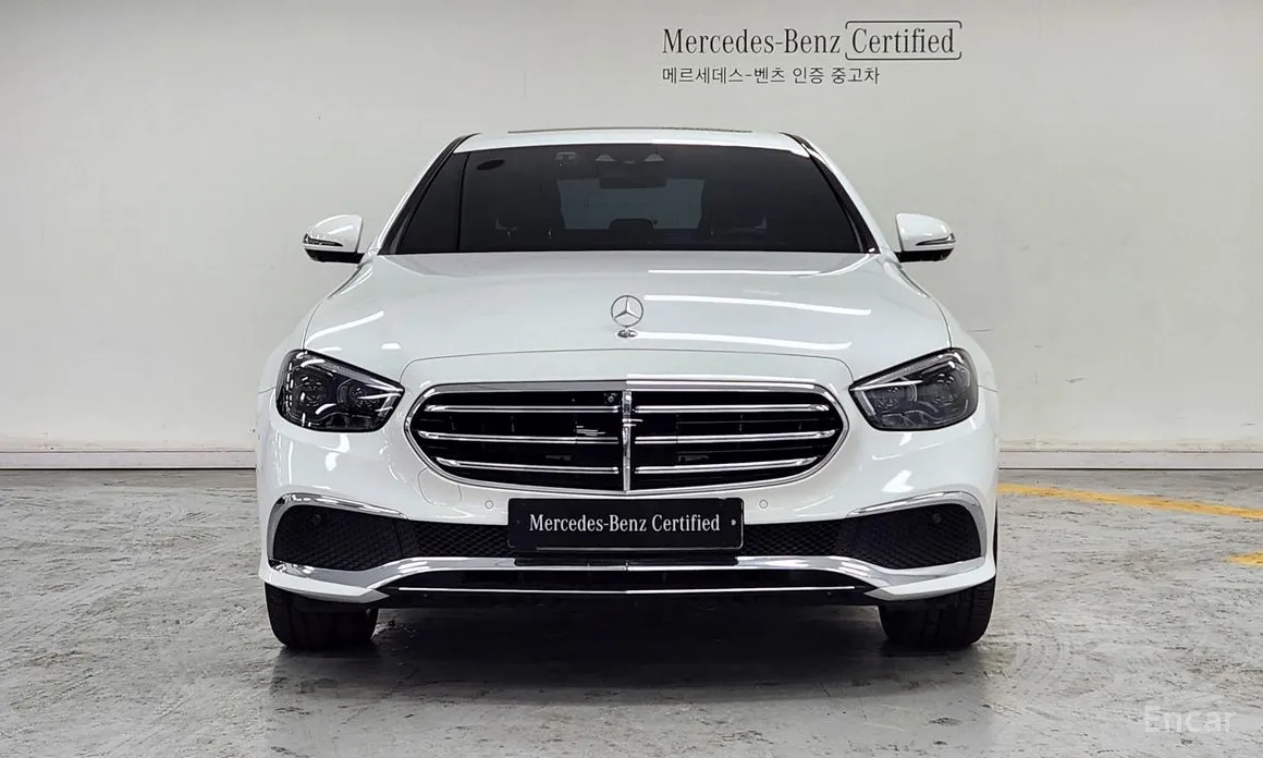 Фото 3 - Mercedes-Benz E-Class