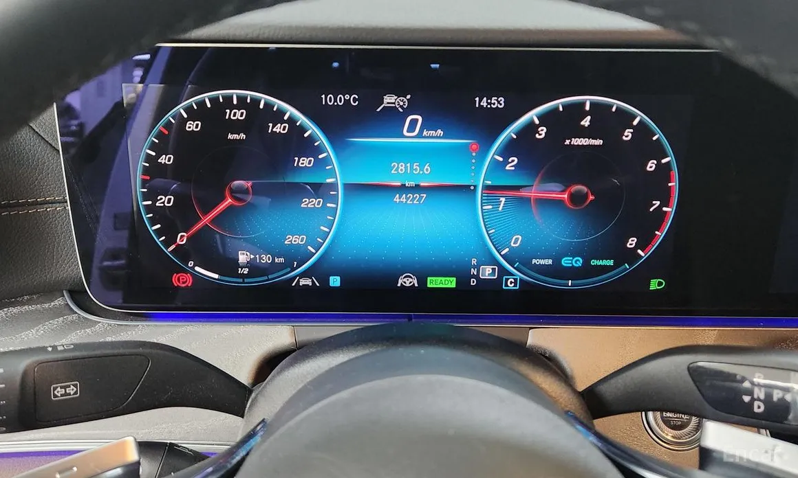 Фото 8 - Mercedes-Benz E-Class