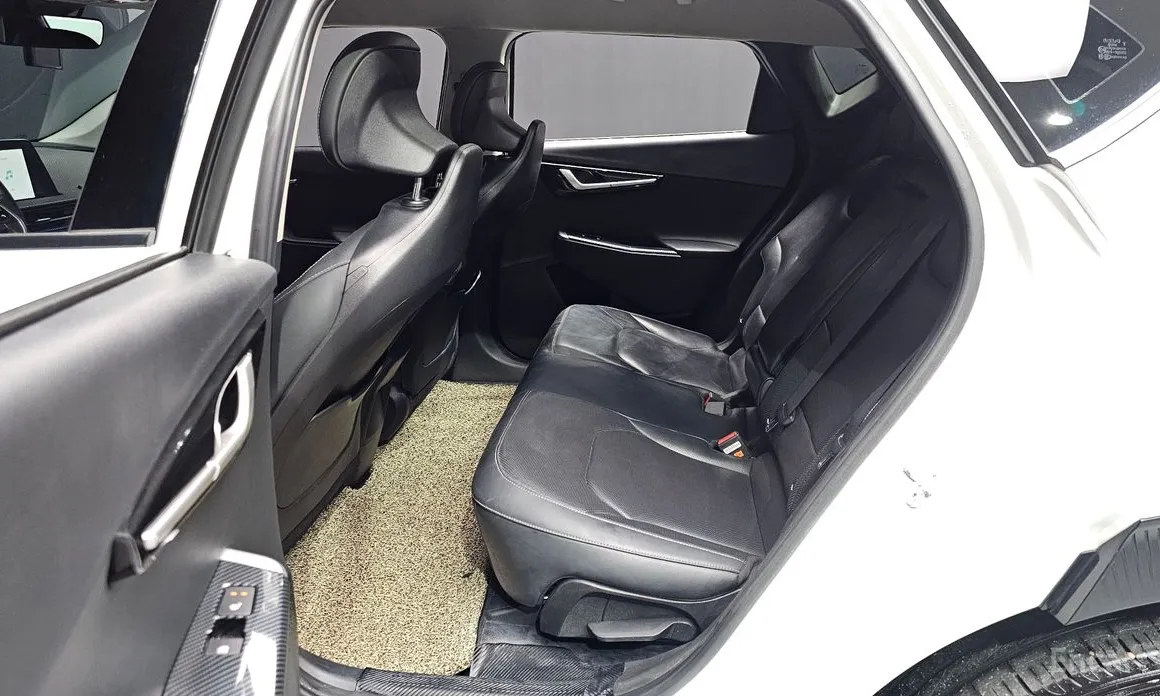 Фото 12 - Kia EV6