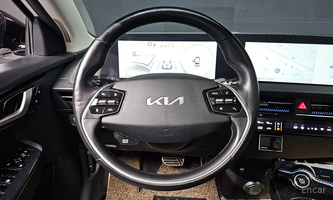 Фото 14 - Kia EV6