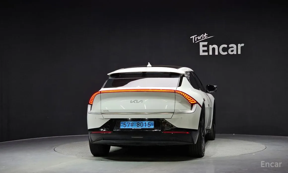 Фото 4 - Kia EV6