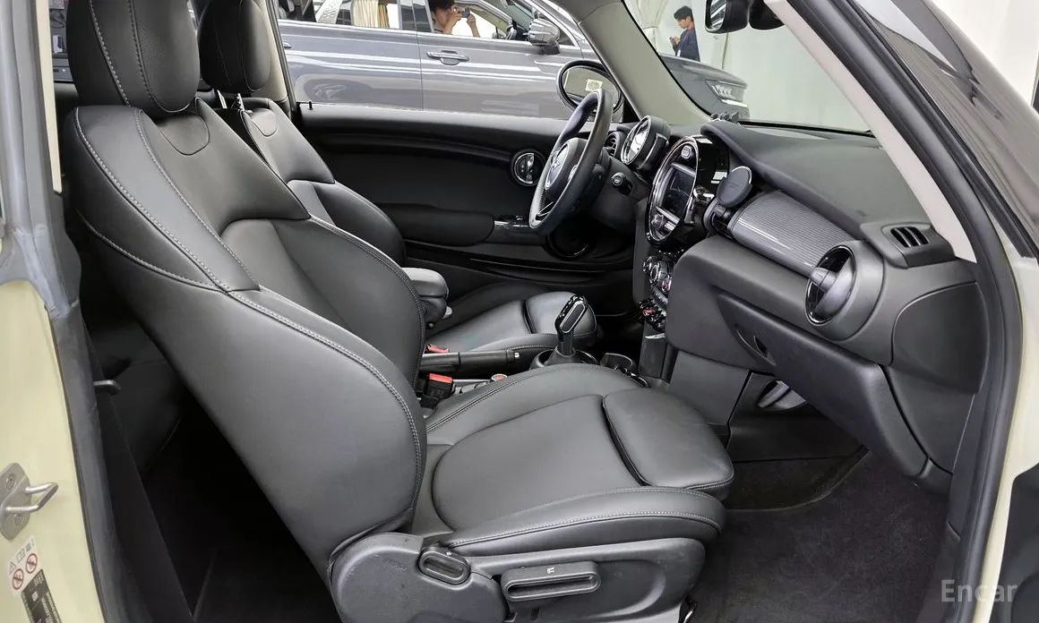 Фото 11 - Mini Cooper