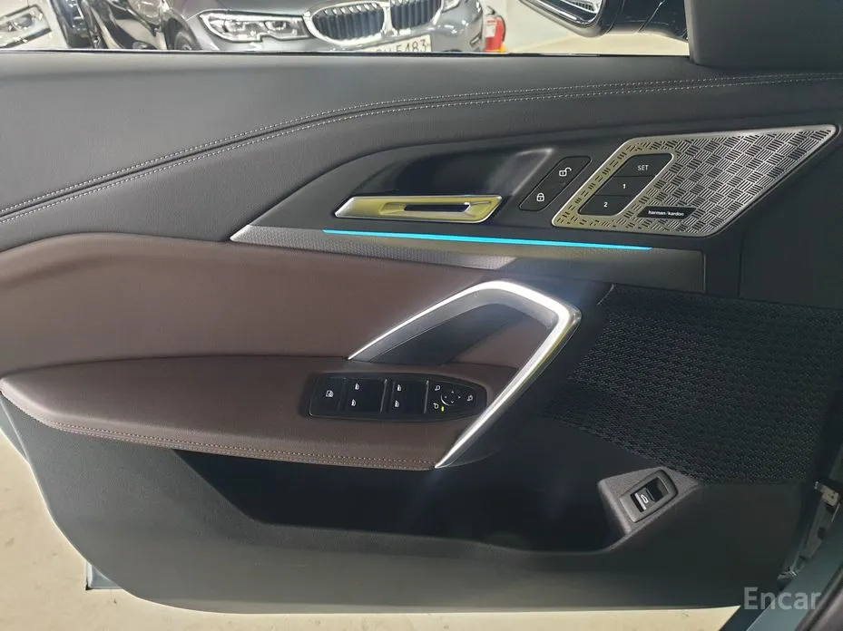 Фото 14 - BMW iX1