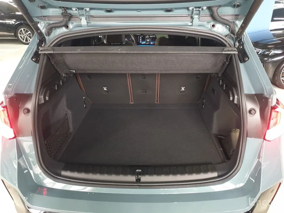 Фото 18 - BMW iX1