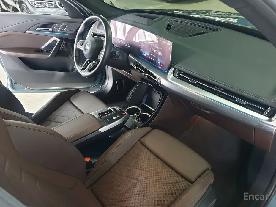 Фото 20 - BMW iX1