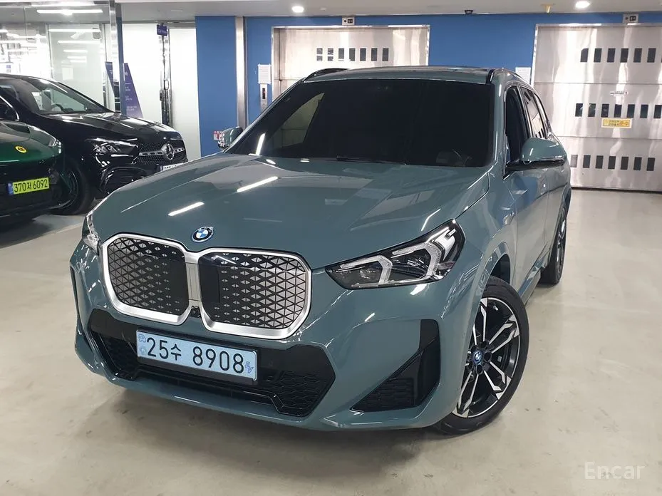 Фото 3 - BMW iX1