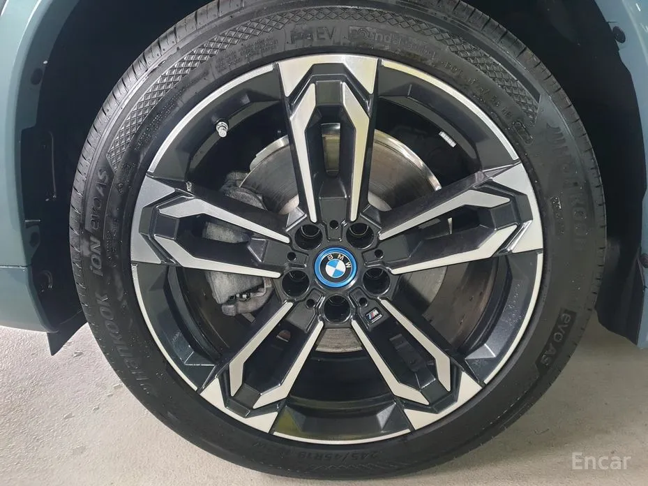 Фото 5 - BMW iX1