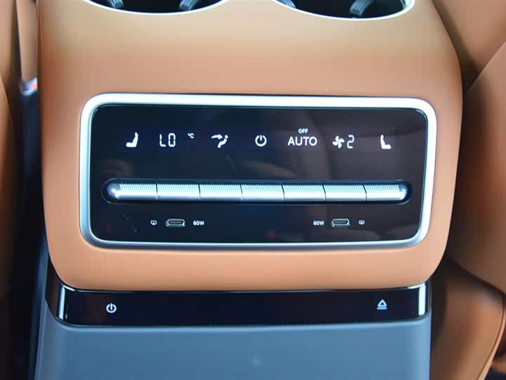 Фото 11 - LiXiang L9