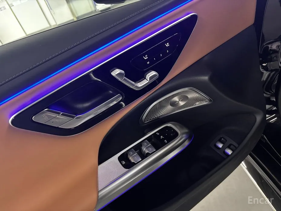 Фото 10 - Mercedes-Benz E-Class