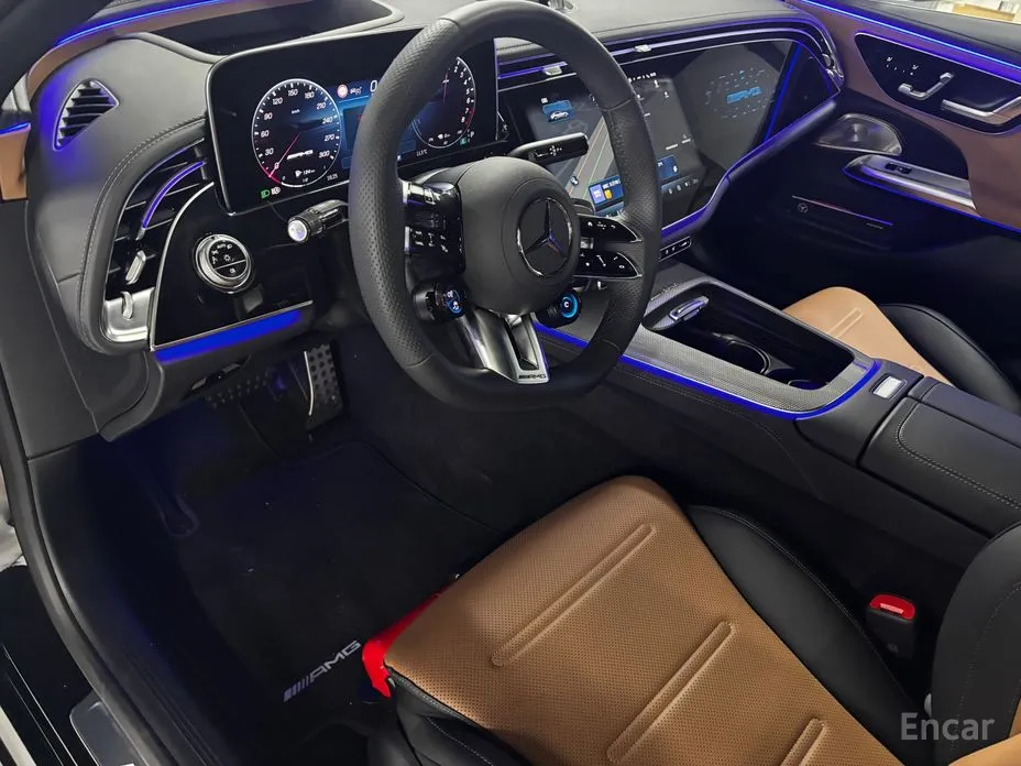 Фото 11 - Mercedes-Benz E-Class