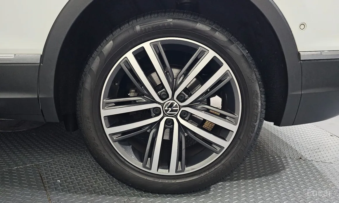 Фото 5 - Volkswagen Tiguan