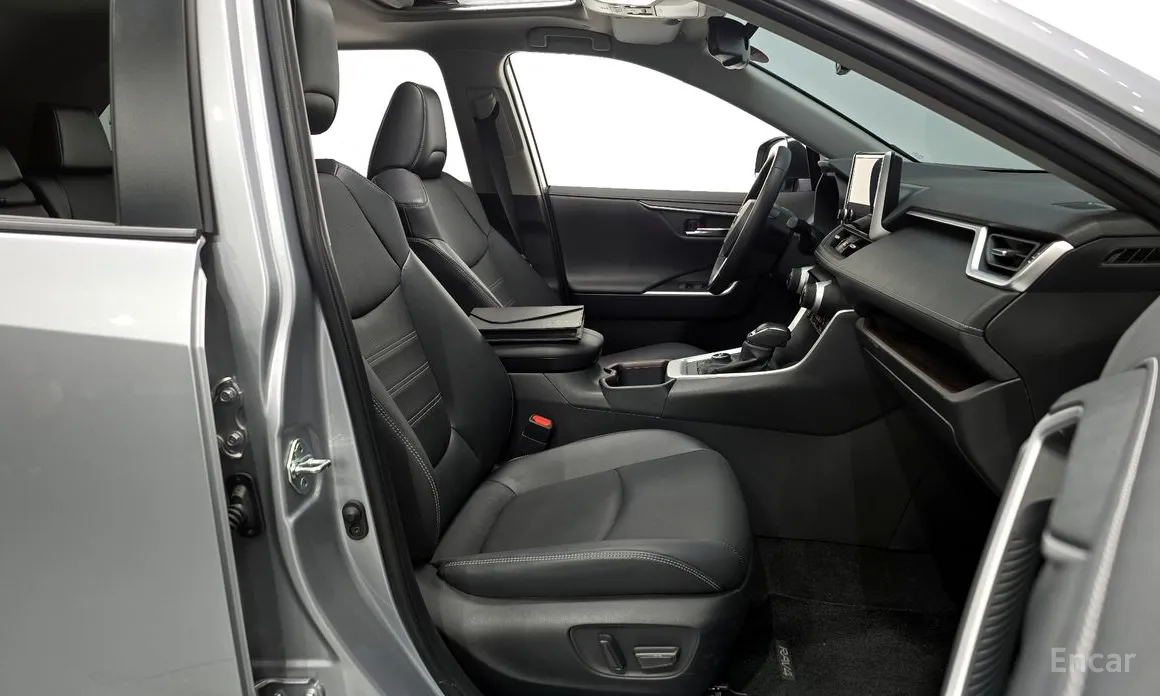 Photo 10 - Toyota RAV4