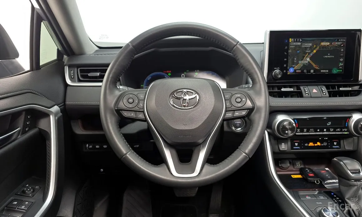 Photo 13 - Toyota RAV4