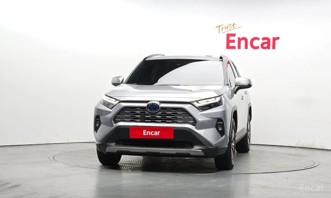 Photo 3 - Toyota RAV4