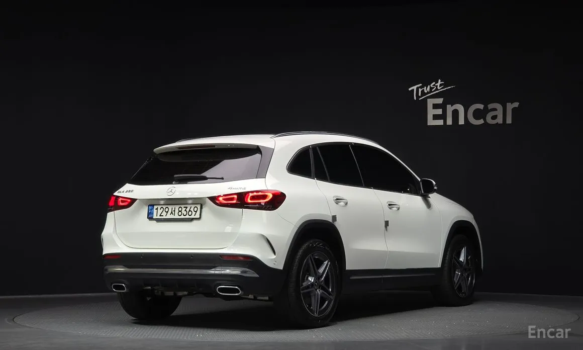 Mercedes-Benz GLA-Class 2020 GLA250 4MATIC