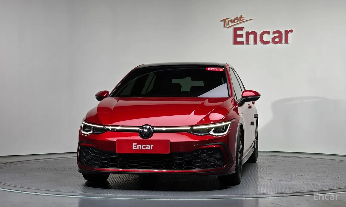 Фото 3 - Volkswagen Golf