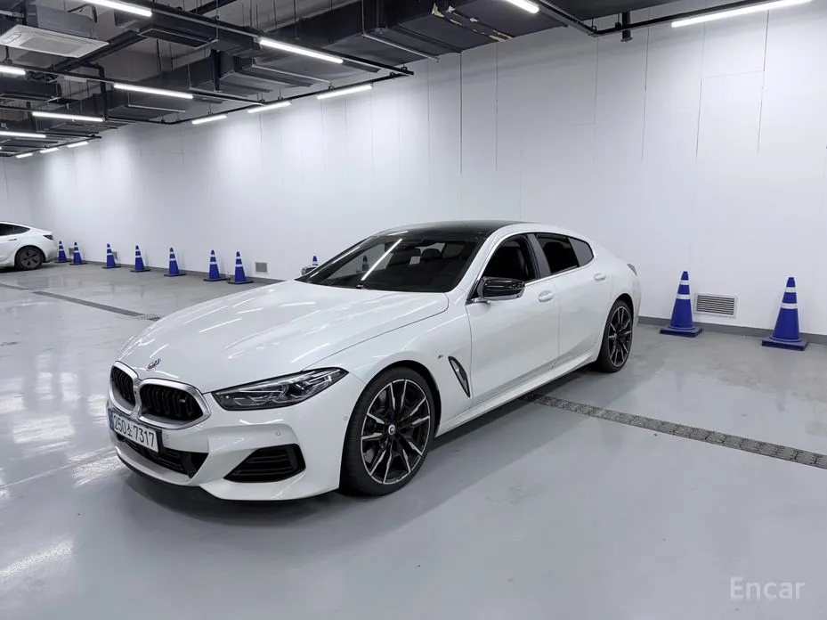 Фото 1 - BMW 8 Series