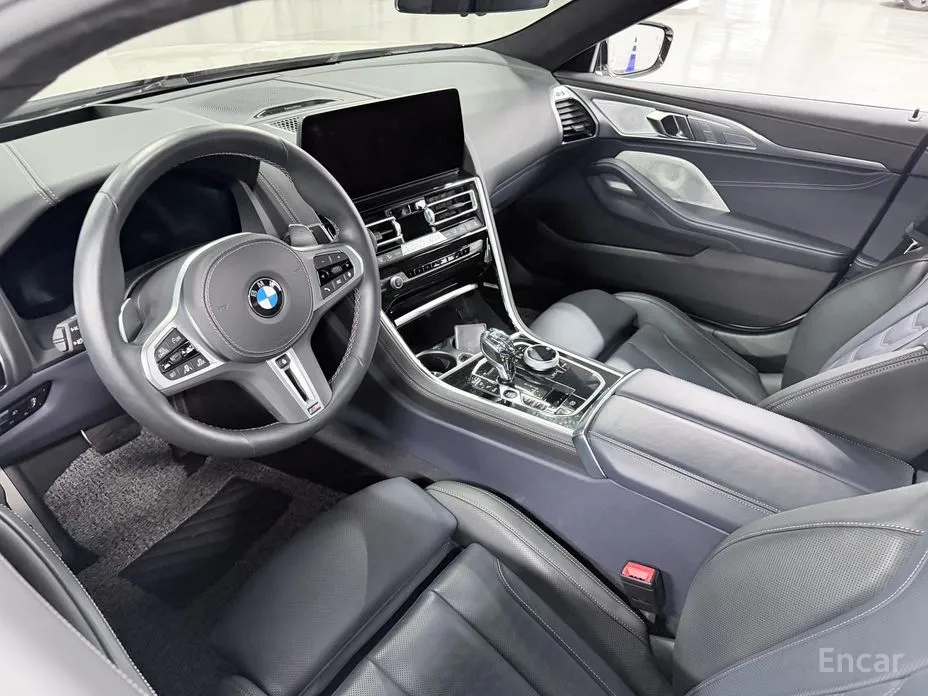 Фото 7 - BMW 8 Series