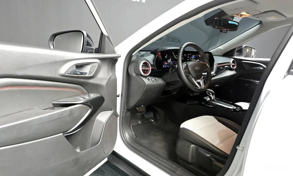 Фото 11 - Chevrolet Trax