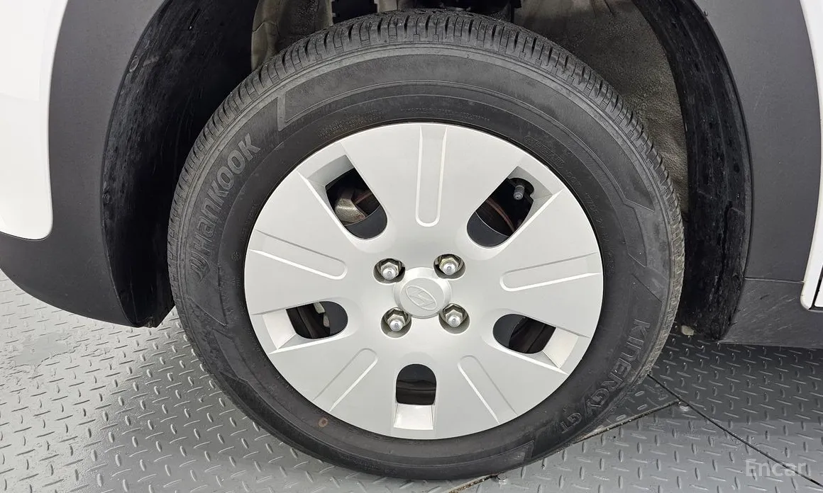 Photo 5 - Hyundai Casper