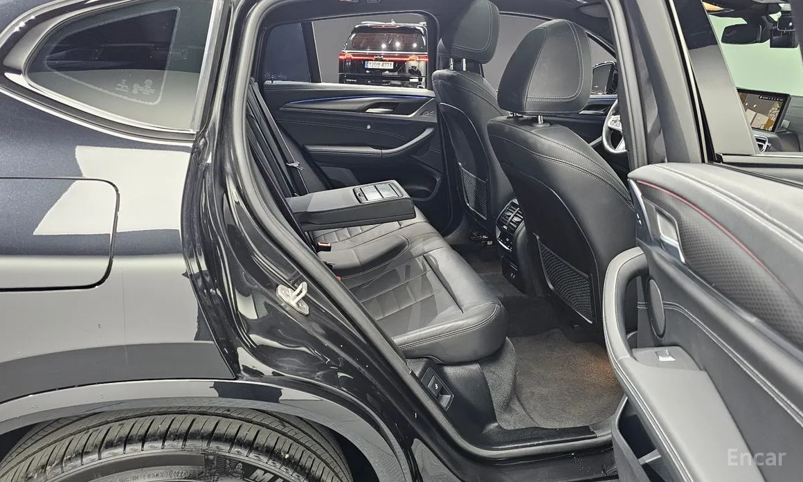 Фото 12 - BMW X4