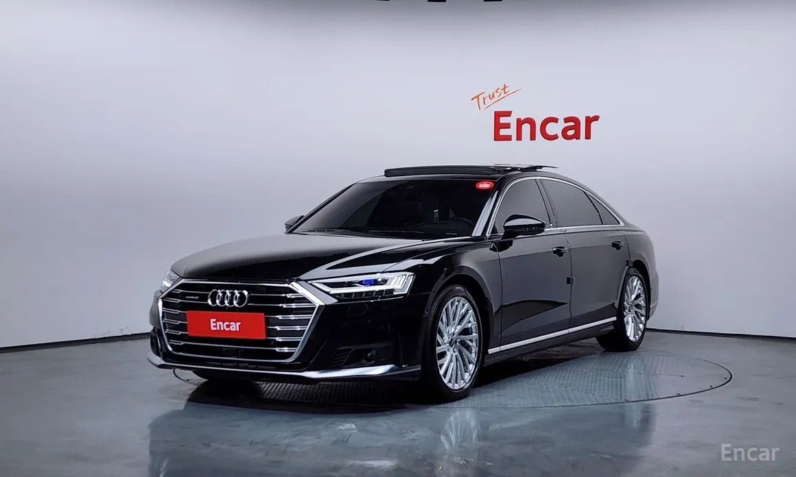 Фото 1 - Audi A8