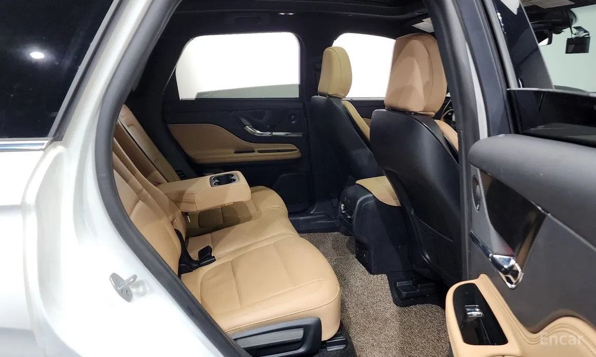 Фото 12 - Lincoln Corsair