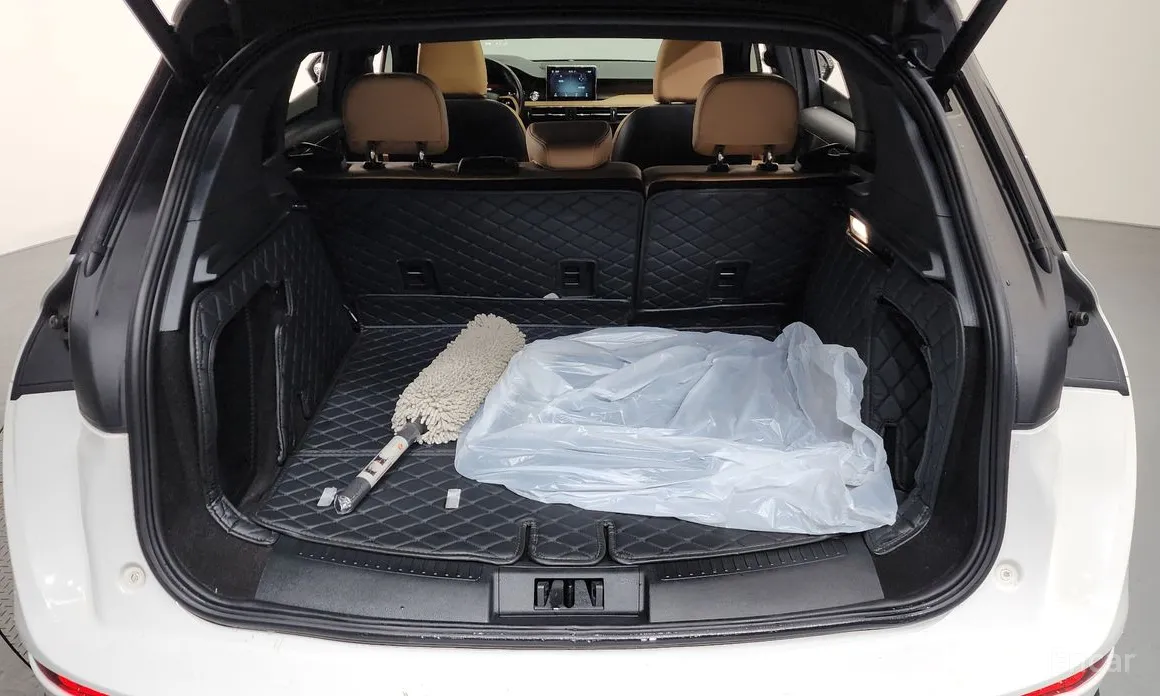 Фото 20 - Lincoln Corsair