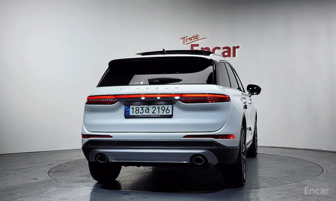 Фото 4 - Lincoln Corsair