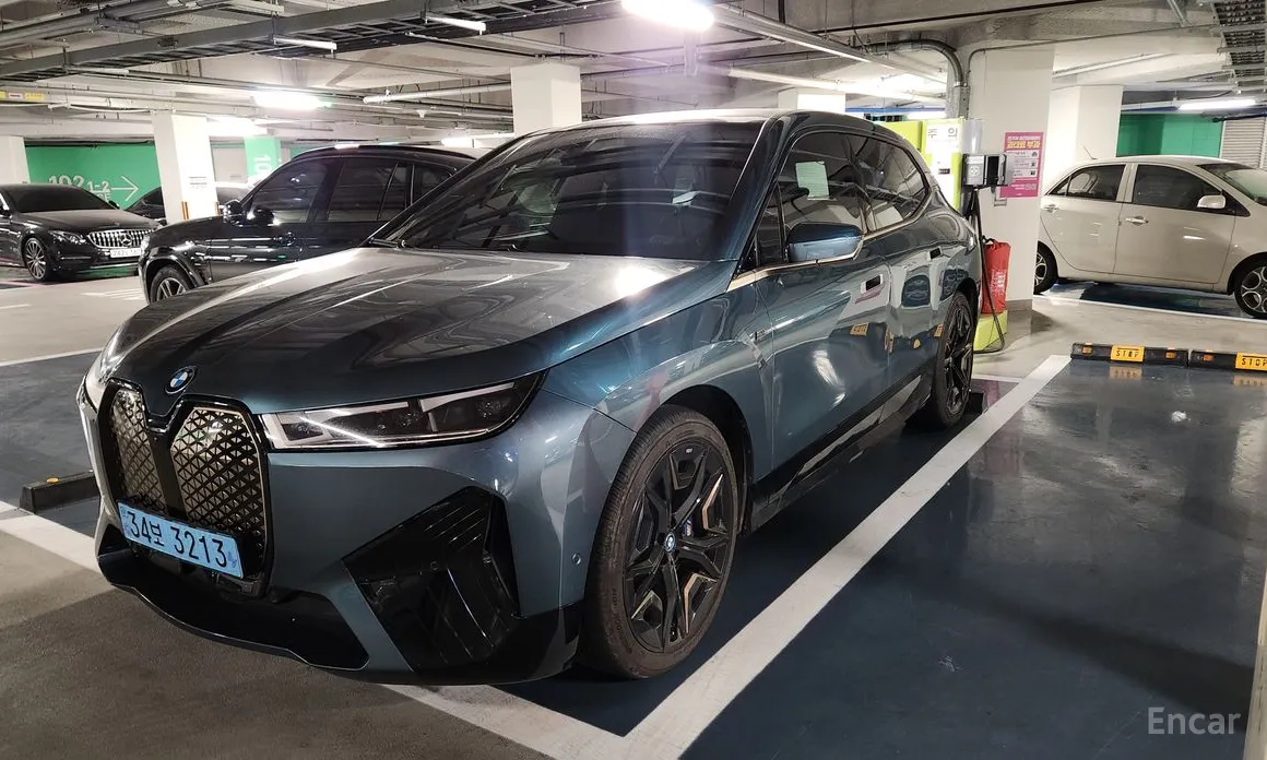 Фото 1 - BMW iX
