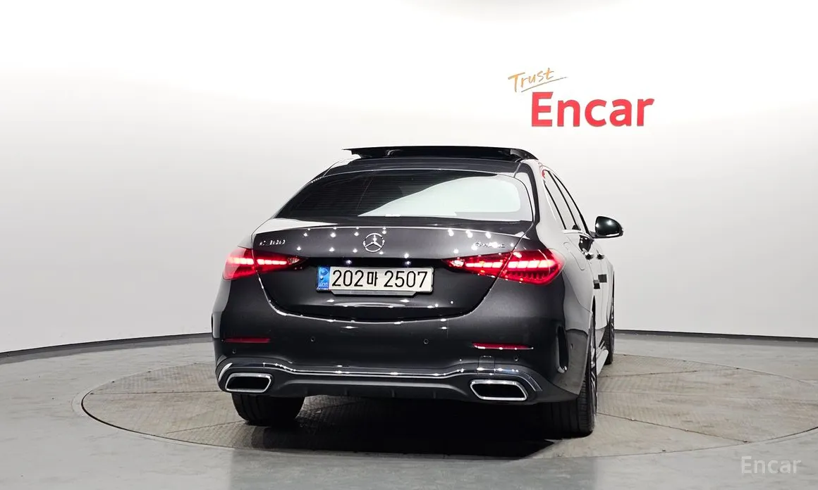 Фото 4 - Mercedes-Benz C-Class