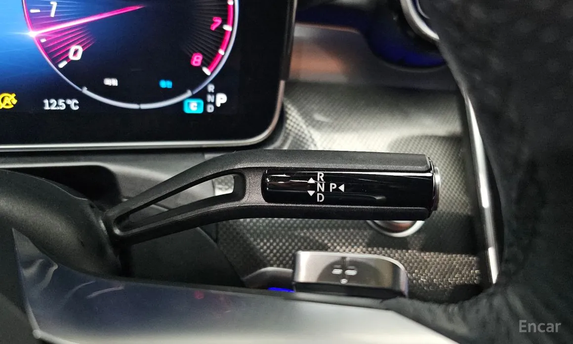 Фото 9 - Mercedes-Benz C-Class