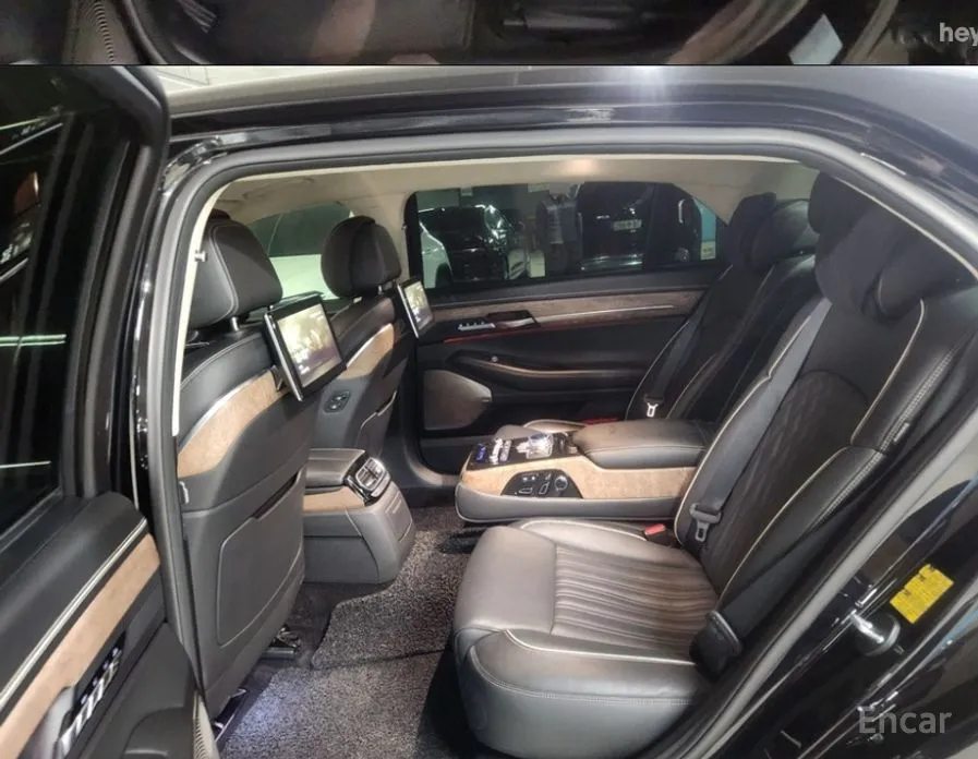 Фото 4 - Genesis G90