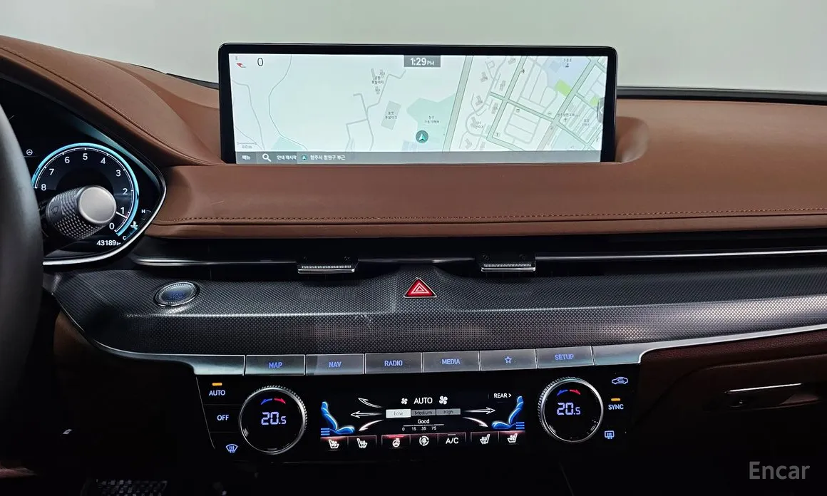 Фото 16 - Genesis G80