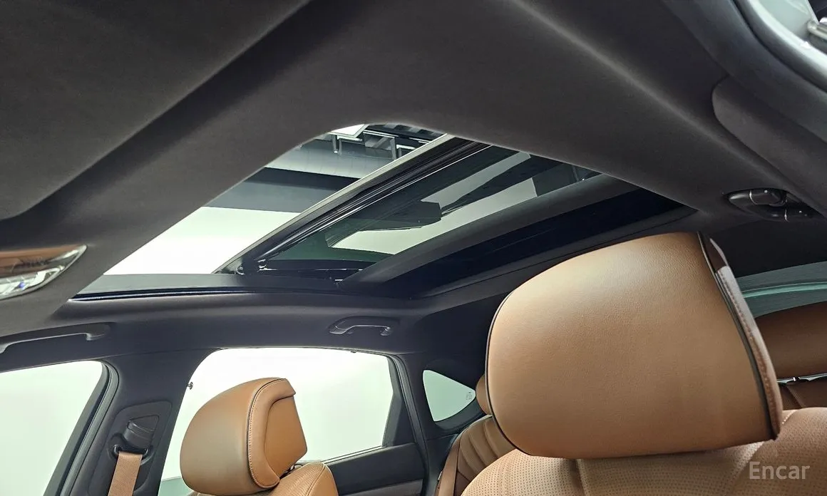 Фото 19 - Genesis G80