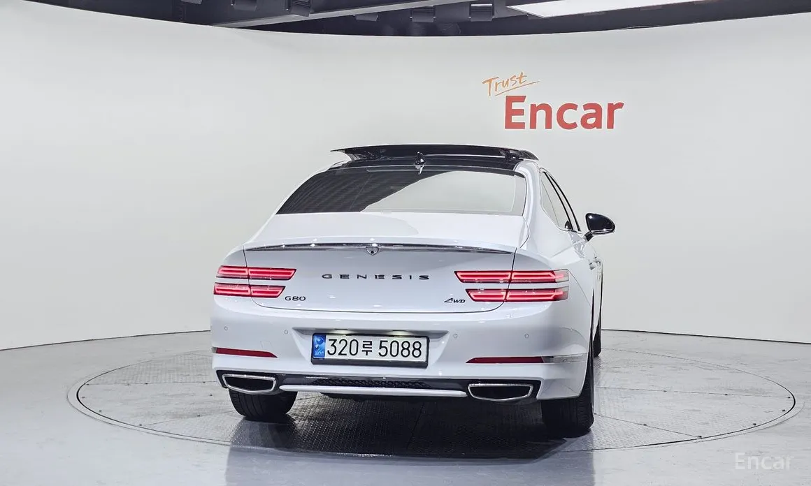 Фото 4 - Genesis G80